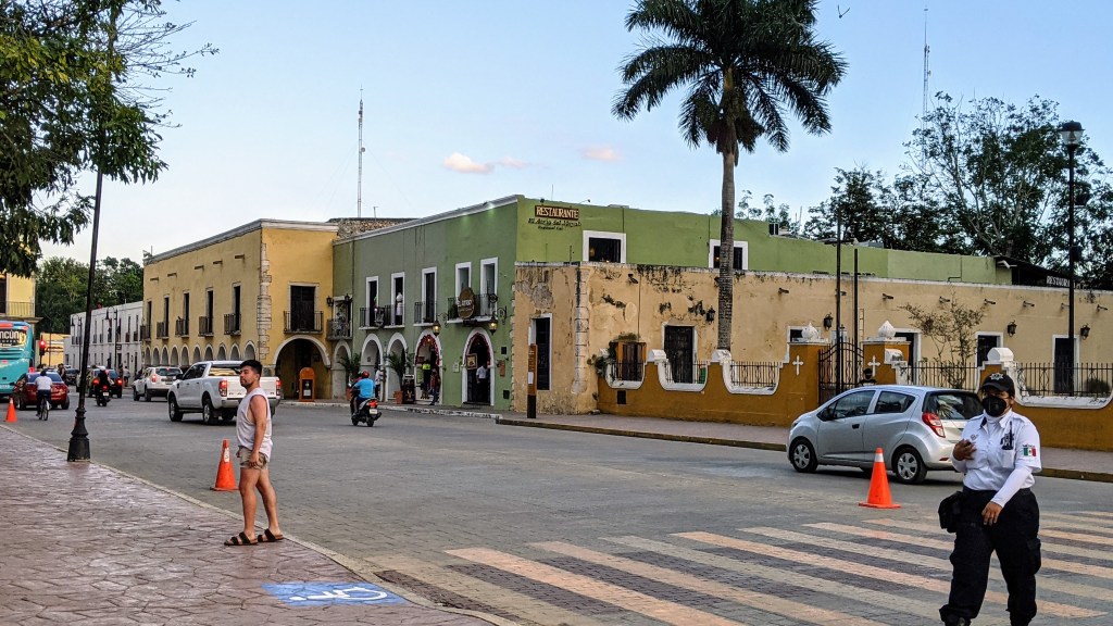 This image has an empty alt attribute; its file name is pxl_20210225_231944325.portrait_original.jpg