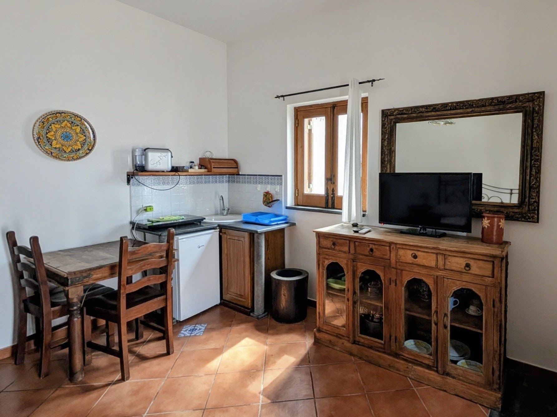 Studio apartment at Pedra Residence, an excellent guesthouse on volcanic island of Stromboli.
